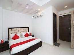 3 BHK Builder Floor For Sale In Lok Vihar, Pitampura