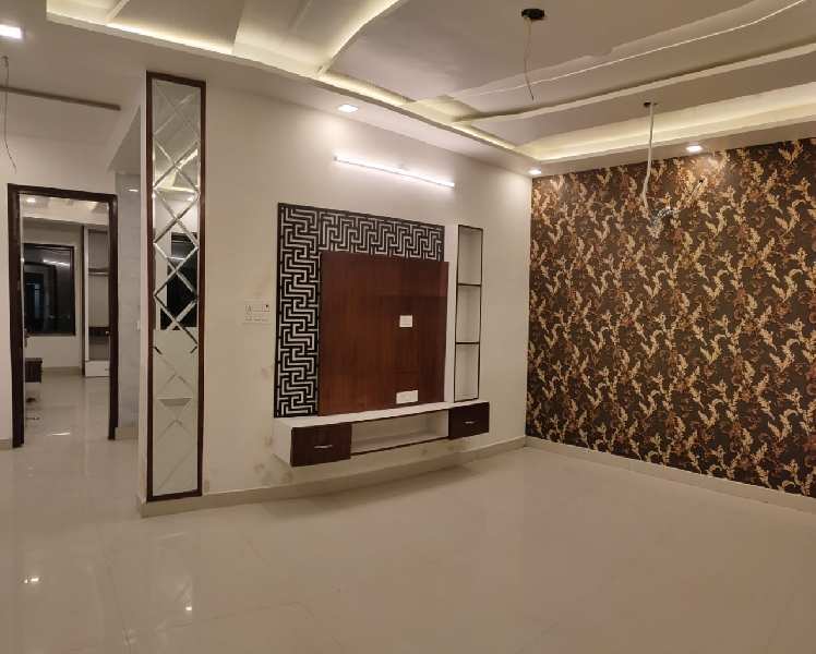 8 BHK Individual Houses / Villas for Sale in Sector 14, Rohini, Delhi (2800 Sq.ft.)