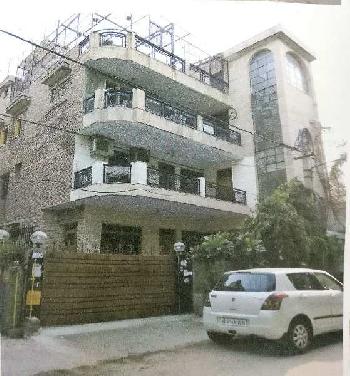 3 BHK Flats & Apartments for Rent in Sector 9, Rohini, Delhi (1500 Sq.ft.)