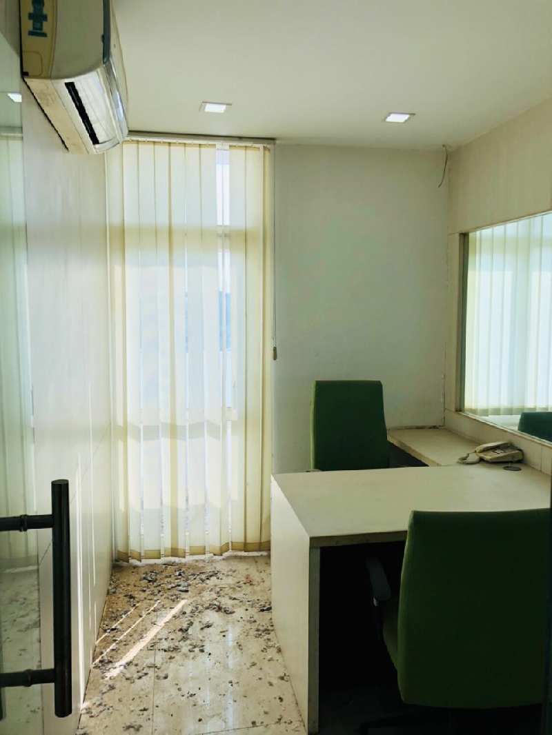 1600 Sq.ft. Office Space for Rent in Palasia Square, Indore