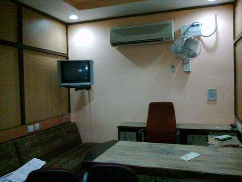 1130 Sq.ft. Office Space for Rent in South Tukoganj, Indore