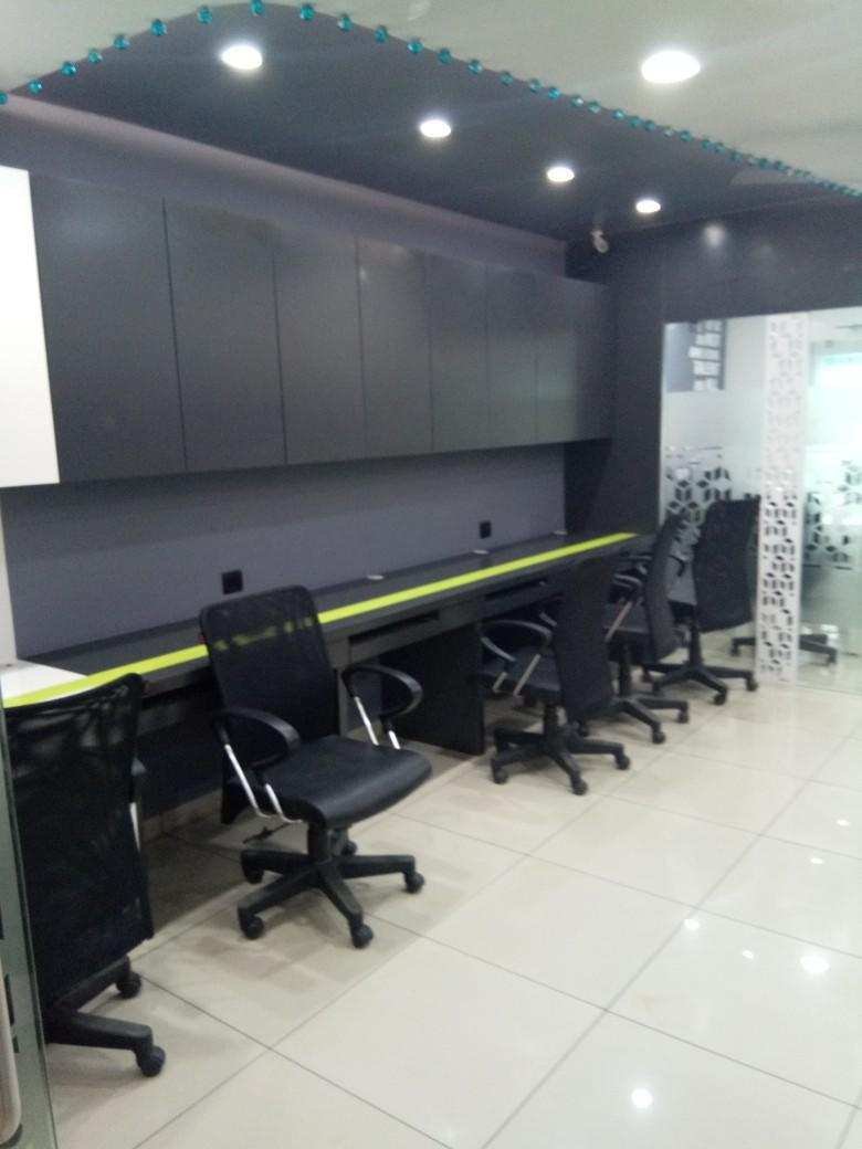 FURNISHED OFFICE AT PALASIA SQUARE