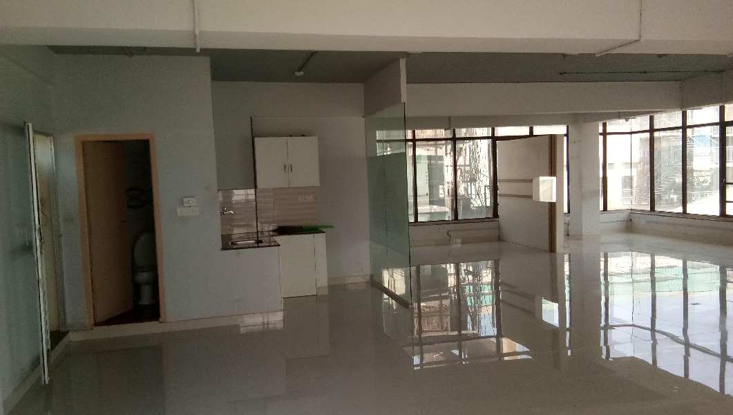 2000 Sq.ft. Office Space for Rent in M G Road, Indore