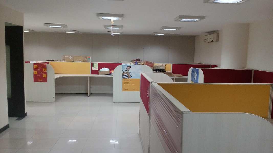 900 Sq.ft. Office Space for Rent in South Tukoganj, Indore