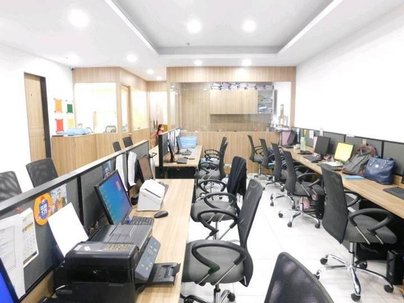 2400 Sq.ft. Office Space for Rent in Vijay Nagar, Indore