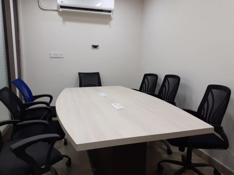 900 Sq.ft. Office Space for Rent in South Tukoganj, Indore