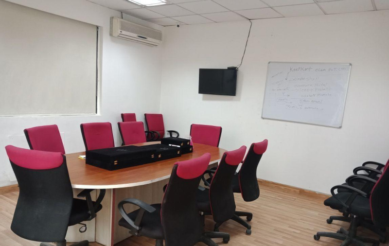 2100 Sq.ft. Office Space for Rent in Race Course Road, Indore