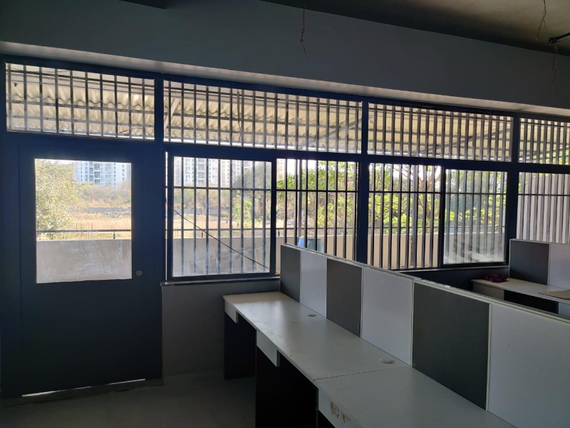 2350 Sq.ft. Office Space for Rent in Jangeer Wala Chauraha, Indore