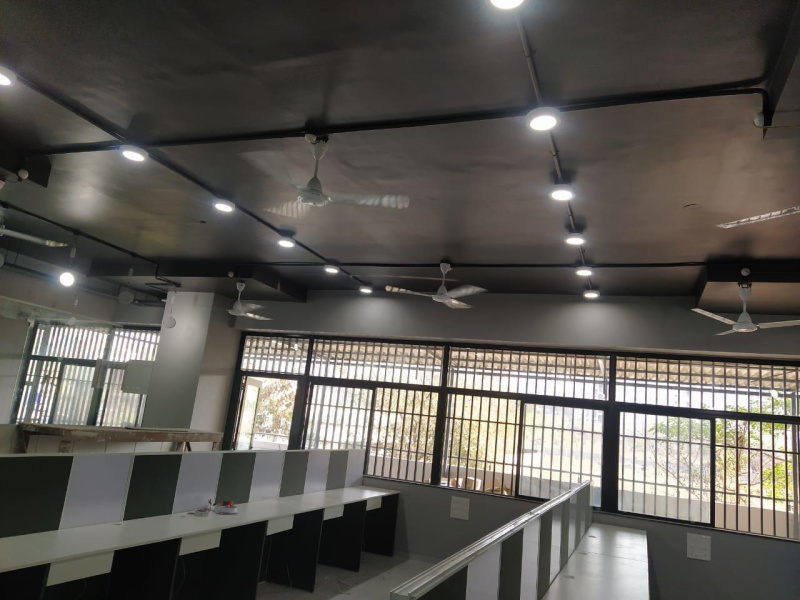 2350 Sq.ft. Office Space for Rent in Jangeer Wala Chauraha, Indore