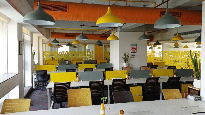 2400 Sq.ft. Office Space for Rent in A B Road A B Road, Indore