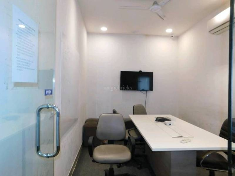 1500 Sq.ft. Office Space for Rent in Geeta Bhawan, Indore