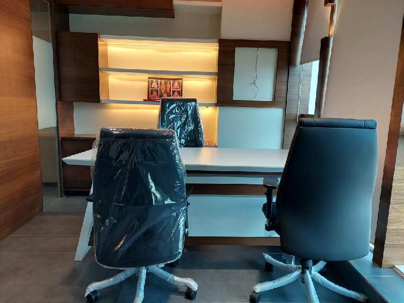 810sqft. office space available at south tukoganj