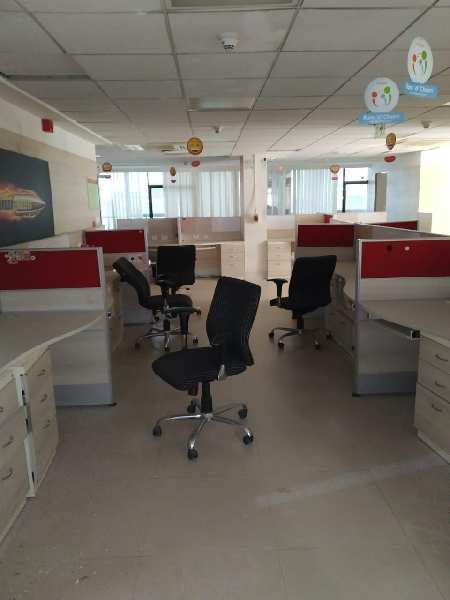 Rented Office at Palasia Square for sell