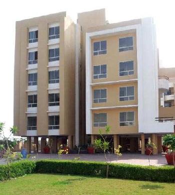 2 BHK Flats & Apartments for Sale in A B Road, Indore (1100 Sq.ft.)