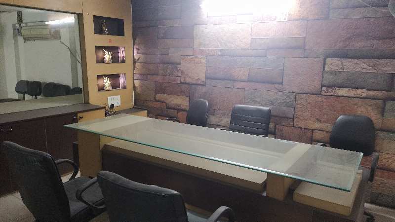 600 sq feet furnished office space at model town