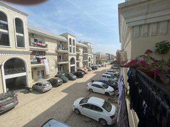3bhk 150 gaj flat for sale on 2nd floor in sector 123, Sunny Enclave