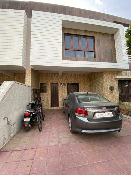 4 BHK Individual Houses / Villas for Sale in Ajmer Road, Jaipur (2500 Sq.ft.)