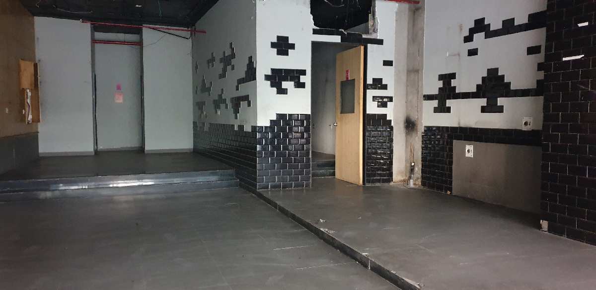 Commercial shop for rent in Madhapur main road, Hyderabad