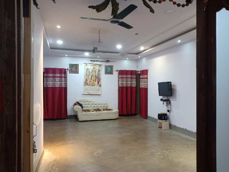 10+ BHK Individual Houses / Villas for Sale in Nirala Nagar, Varanasi (5000 Sq.ft.)