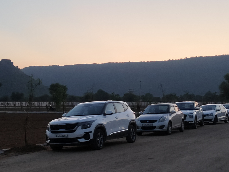 Farm House For Sale In Bichoon, Jaipur (1000 Sq. Yards)