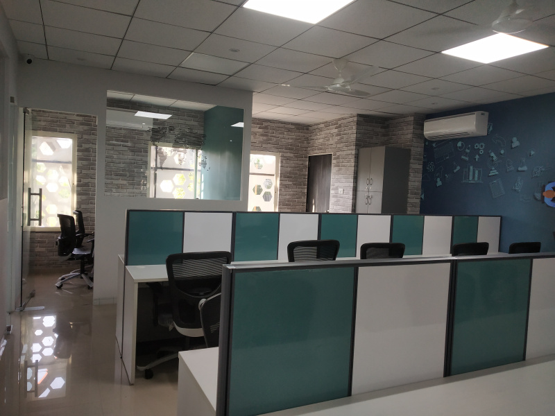 2100 Sq.ft. Office Space for Rent in Shivaji Nagar, Pune