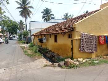 Old houses 8 No's in Podanur for sale.
