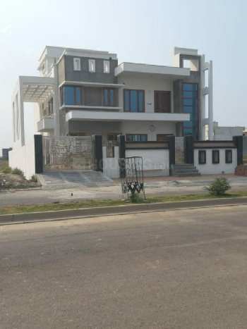 2 BHK Individual Houses / Villas for Sale in Wave City, Ghaziabad (1300 Sq.ft.)