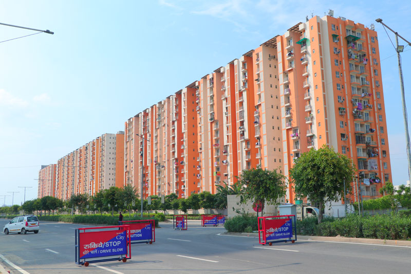 1 BHK Flats & Apartments for Rent in Wave City, Ghaziabad (670 Sq.ft.)
