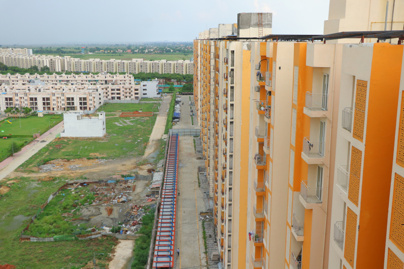 2 BHK Flats & Apartments for Rent in Wave City Sector 5, Ghaziabad (900 Sq.ft.)
