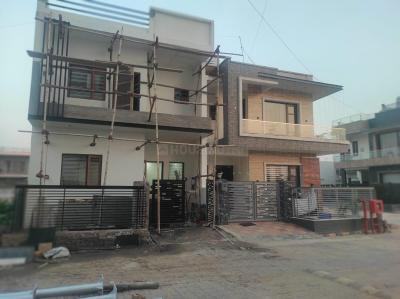 2 BHK Flats & Apartments for Sale in Uttar Pradesh (900 Sq.ft.)