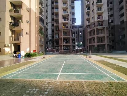 2 BHK Flats & Apartments for Sale in Bamheta, Ghaziabad (924 Sq.ft.)