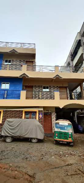 Independent G+2 floors building for sale in Narayanpura off Hennur Road