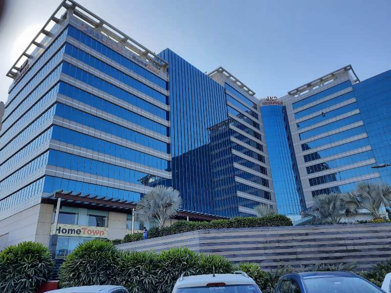 CHEAP RATE PRIME LOCATION OFFICE FREE HOLD 967 ( CARPET AREA) FT FULLY FURNISHED OFFICE SPACE FOR LEASSE AVALABLE IN  JMD MEGA POLISH  Sector 48  AVALABLE Gurgaon