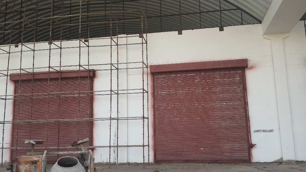free hold 26988 sq ft height 40 WAEHOUSE FOR LEASE SECTOR ON WIDE JAIL ROAG GURGAON