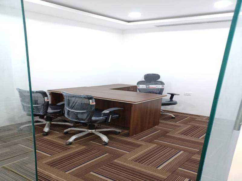 5000 sq ft office space fully furnishd
