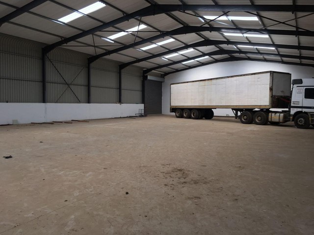 5600 sqft tin shed warehouse /factory space  for RENT