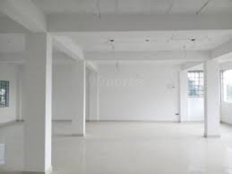 450 meter factor sector 37 pace city 2 ground floo3500 sq r basment3500sq ft