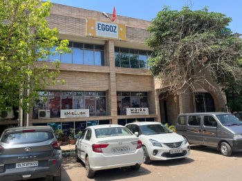 PRIME LOCATIONS AVAILABLE FOR RENT 2596 SQFT OFFICE SPACE