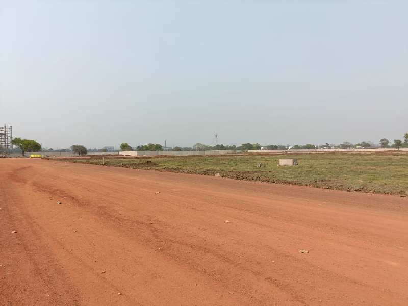 40000 Sq.ft. Industrial Land / Plot for Sale in Dharsiwa, Raipur