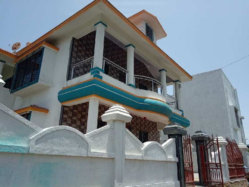 4 BHK Individual Houses / Villas for Sale in Varasoli, Raigad (4000 Sq.ft.)