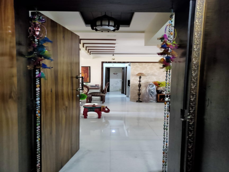4 BHK flat for sale in Roadpali