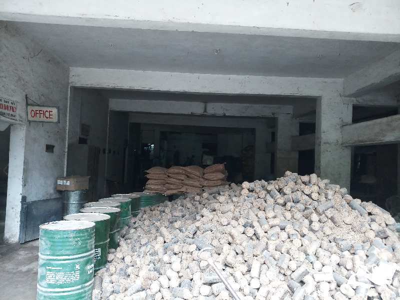 3000 Sq.ft. Factory / Industrial Building for Sale in Pune Solapur Road, Pune