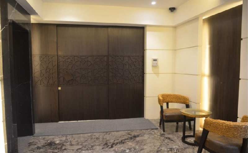 Available Lower Floor Sea Facing Fully Furnished Independent Floor 4 bhk flat with Servent Room for Sale in Sector-28, Off Palm Beach Road,Opp.jawel of Navi Mumbai Garden,Nerul West Navi Mumbai.