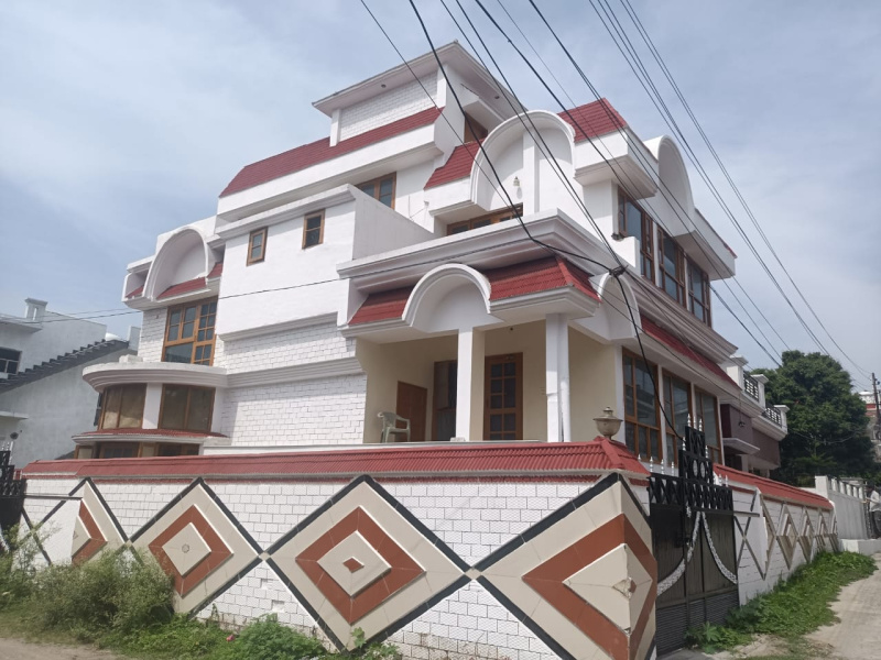 3 BHK Individual Houses / Villas for Sale in Garhi Cantt, Dehradun (5000 Sq.ft.)