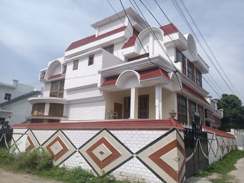 3 BHK Individual Houses / Villas for Sale in Garhi Cantt, Dehradun (5000 Sq.ft.)