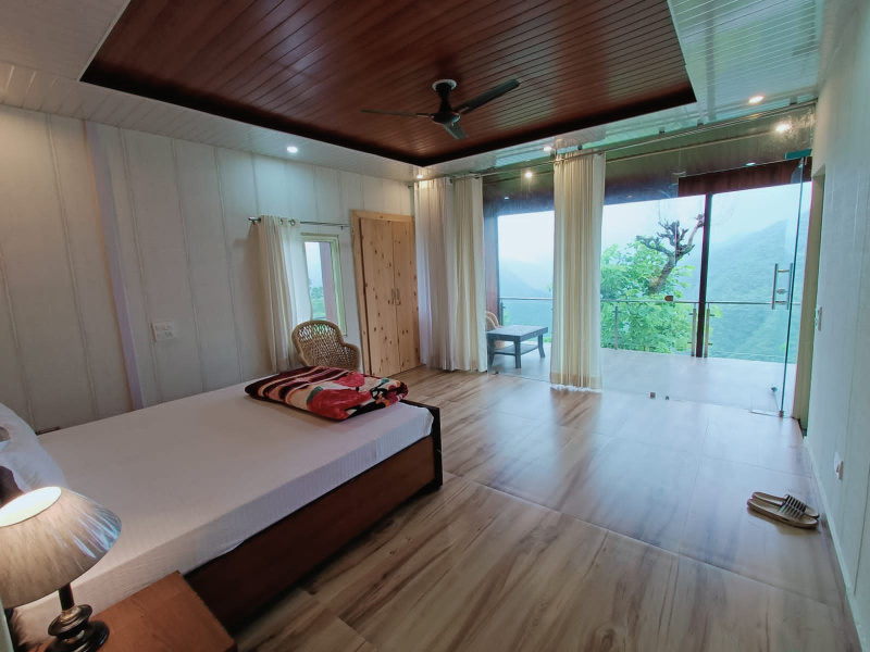 500 Sq. Yards Banquet Hall & Guest House for Sale in Mussoorie, Dehradun (2400 Sq. Meter)
