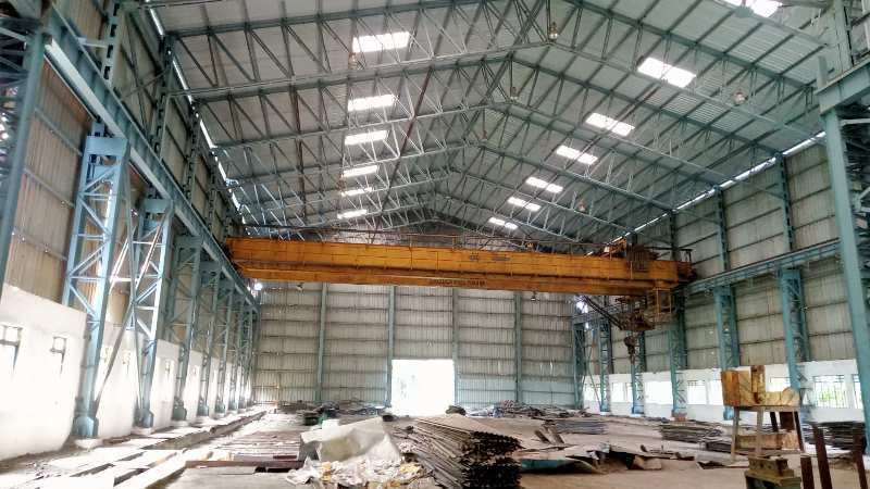 Industrial shed with Crane for Lease