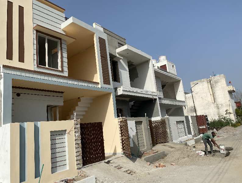 3 BHK Individual Houses / Villas for Sale in Amrit Vihar, Jalandhar (1577 Sq.ft.)