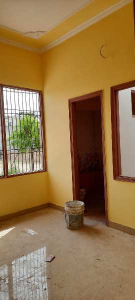 2 bedroom corner house to sell
