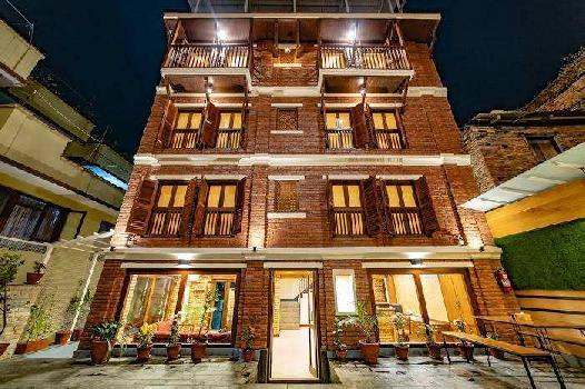 Beautiful Ganga View Hotel available on Sale in Tapovan Rishikesh